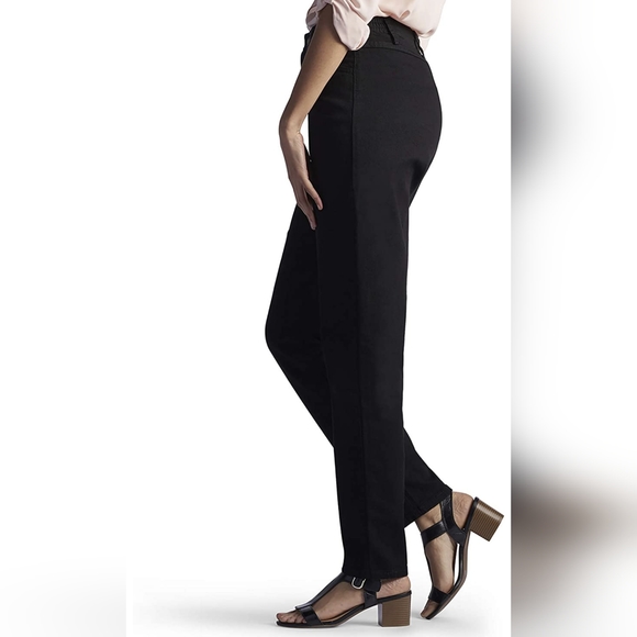 Lee relaxed fit tapered leg jeans - size 4 BNWT - Picture 3 of 4